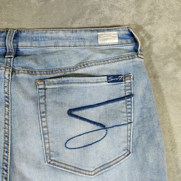 Seven 7 Denim Shorts Womens 16 Blue Distressed Sunset Bermuda Beach Basic Summer - Picture 4 of 9